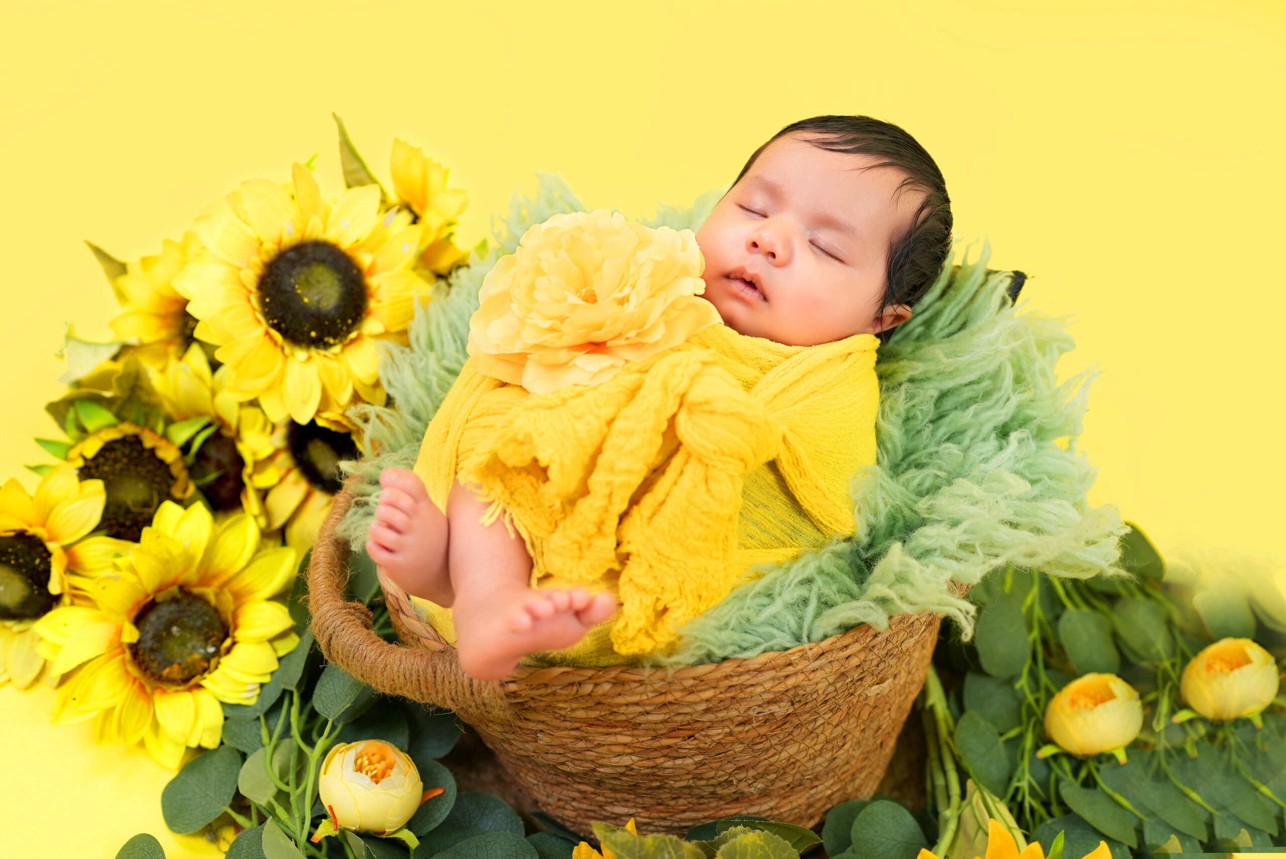 5 Things to Know Before Your Baby’s First Photoshoot
